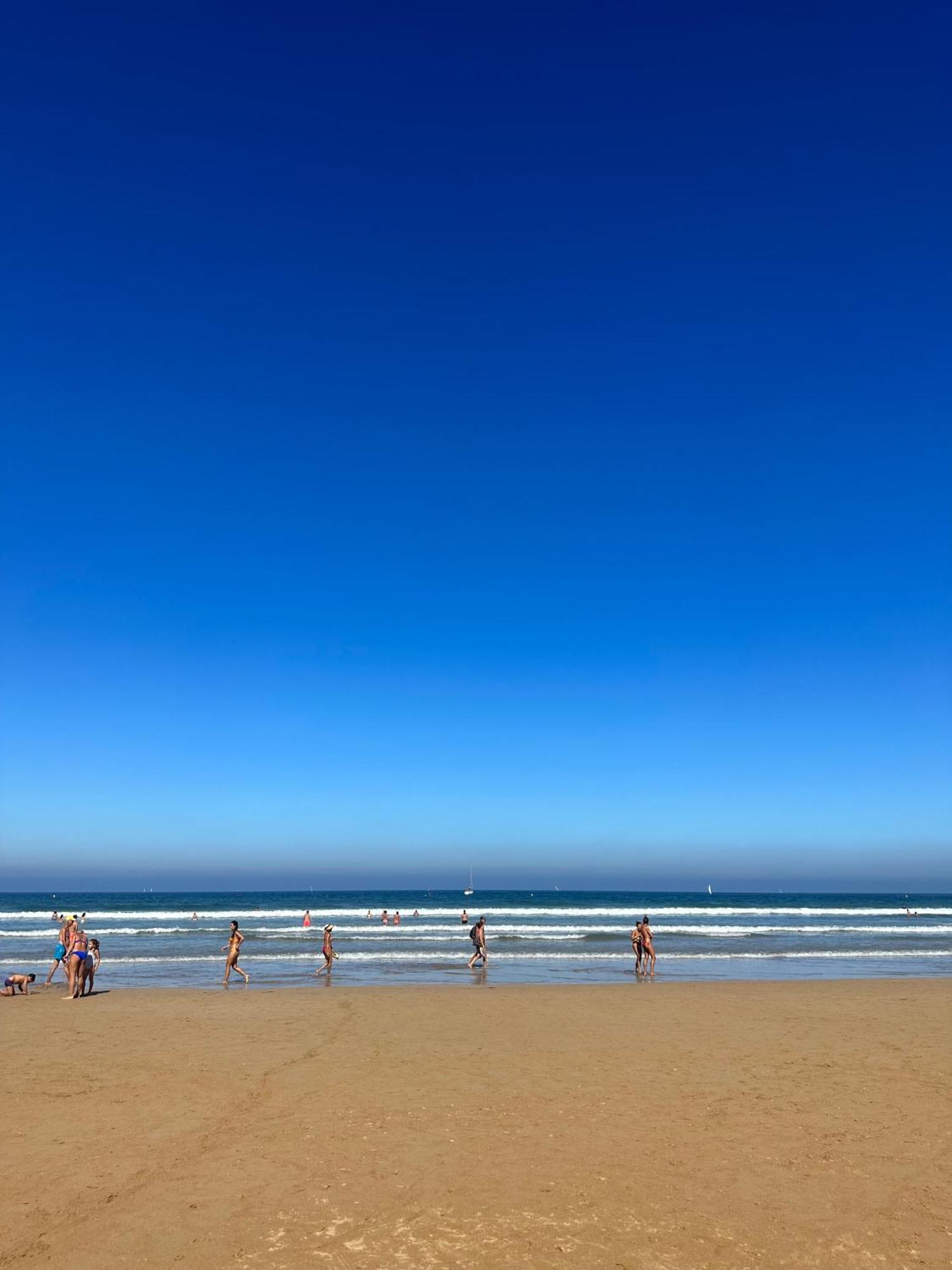 Cozy Flat 5 Mins From The Beach Gijón Exterior foto